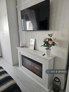 Electric Fire And Smart Tv 