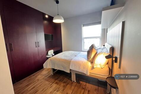 Room4