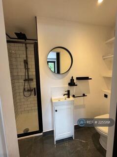 Master Bedroom Ensuite