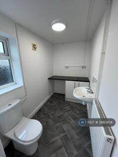 Downstairs w/c &amp; Utility