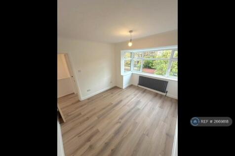 Front Facing Double Bedroom