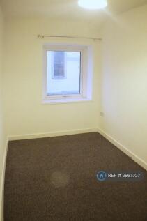 Middle Room