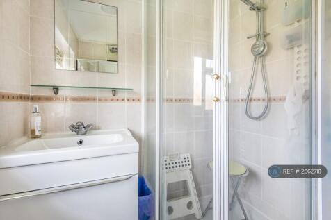Bathroom/Shower