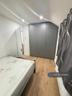 Wardrove And Chest Of Drawer