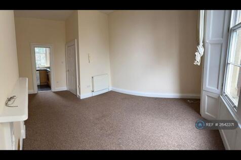 Bedroom/Living Area