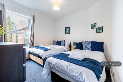 3rd Kingsize Bedroom