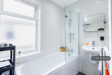 1st Bathroom On First Floor 