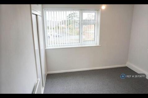Bedroom 1 (2)