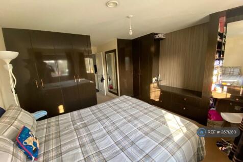 Master Bed 2