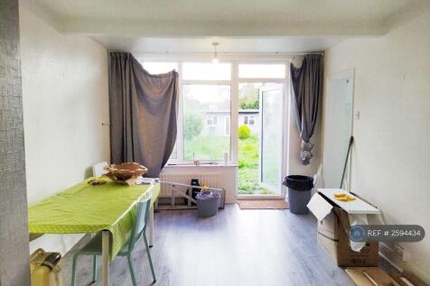 Dining_room_view01