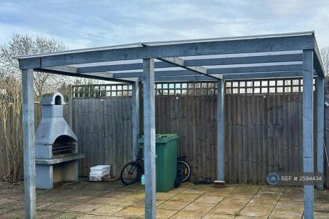 Rear_garden_view02