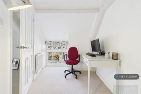 Bedroom 3 / Office