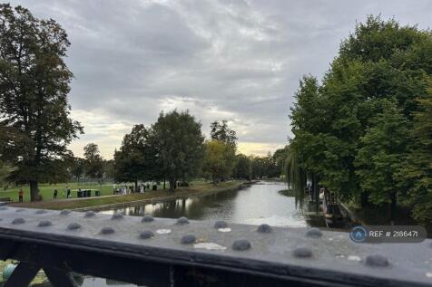 River Cam - 3 Mins Walk From The Flat