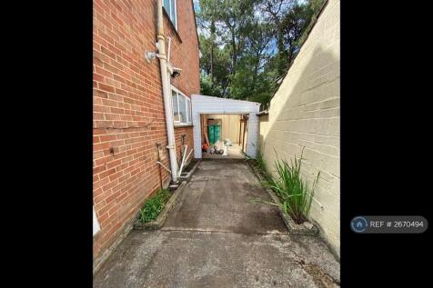 Lean-To Garage