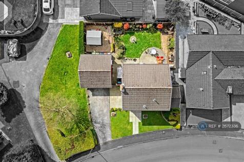 Aerial Photo Showing Front, Back &amp; Side Garden