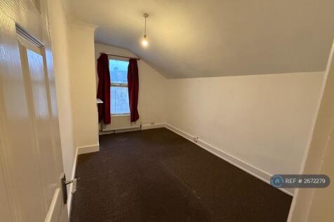 Upstairs Back Bedroom