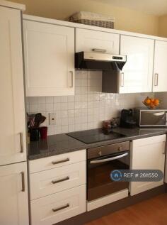 Light, Bright, Fully Fitted Kitchen