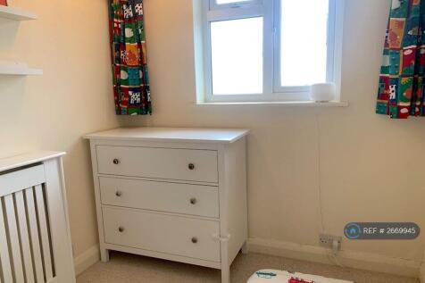 Bedroom 2 - 2
