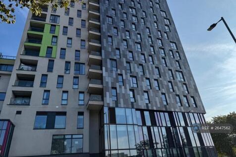 9th Floor Apartment With Stunning Views