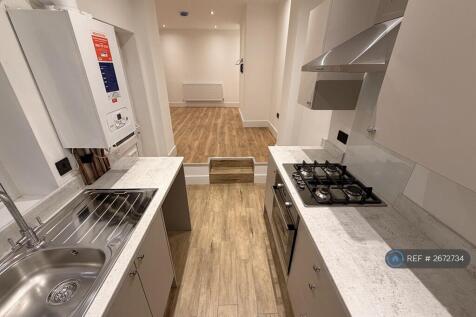 Kitchen Pic 2