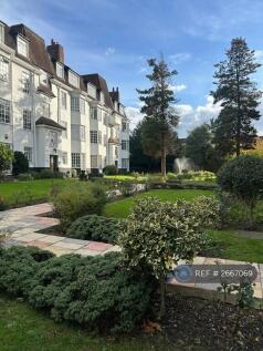 Exterior & Communal Gardens