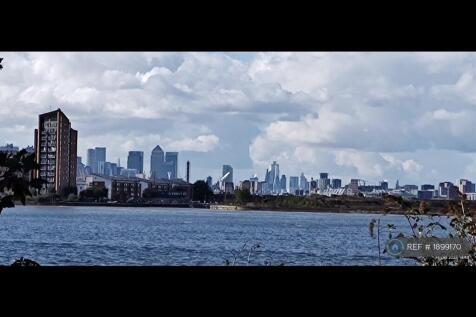 Thames View At The Rear Of The Building