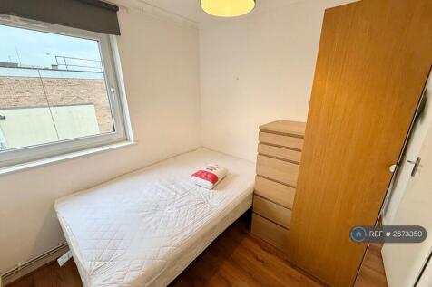 Bedroom 3 Pic 1