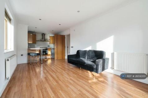 Living Room / Kitchen