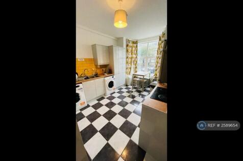 Shared Kitchen/Breakfast Room