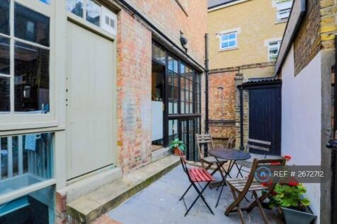 Private, Sheltered Patio