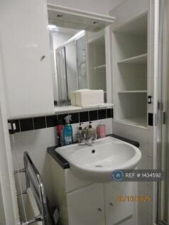 Bathroom/ Wc