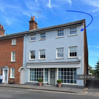 37b West St Top Floor