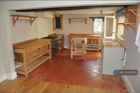 Kitchen With 5ring Smeg Hob &amp; Oven