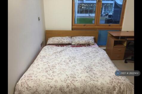 Double Bed In Master Bedroom