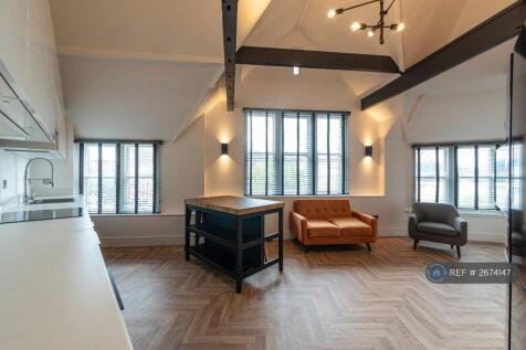 Lounge/Dining/Kitchen