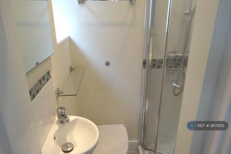 En-Suite To Main Bedroom