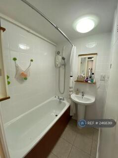 Bath/Shower Room