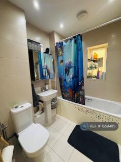 Family Bathroom - Jack & Jill Style