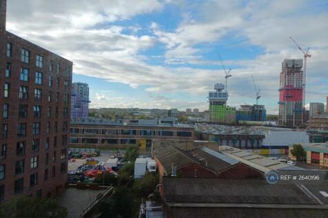 Living Room View To The West