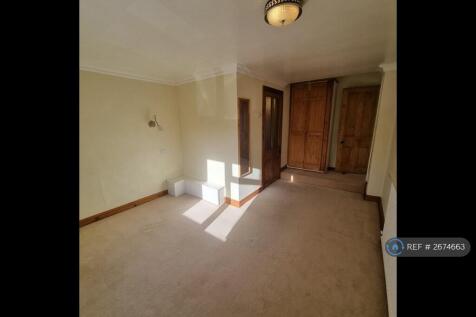 Bedroom 1 With Ensuite