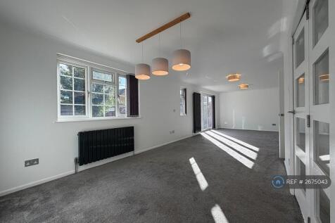 Dining / Living Room