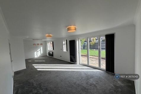 Dining / Living Room