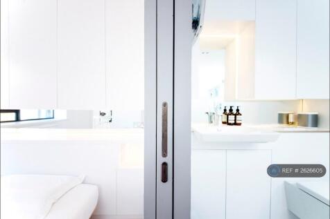 Sliding Door From Master Bed Room To En-Suite