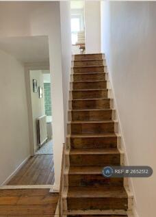 Stairs To Kitchen, Lounge &#43; Private Garden Access 