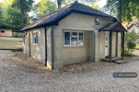 Detached 1 Bed Annex