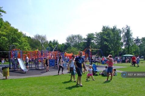 Alexandra Park With Kids Play Facilities