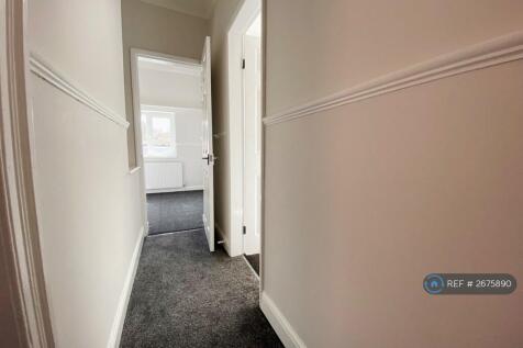 Hallway Landing Between Beds 2 & 3