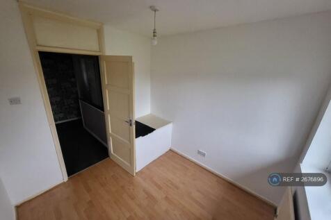 Front Single Box Room