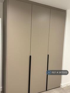 Built In Bespoke Wardrobe 