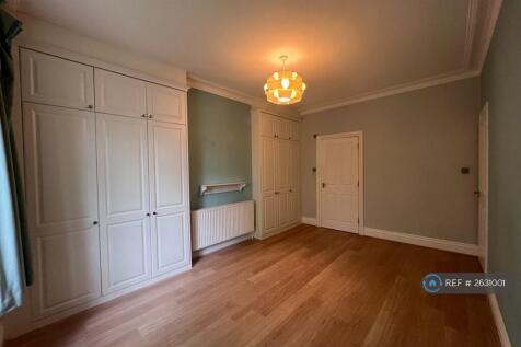 Large Double Bedroom